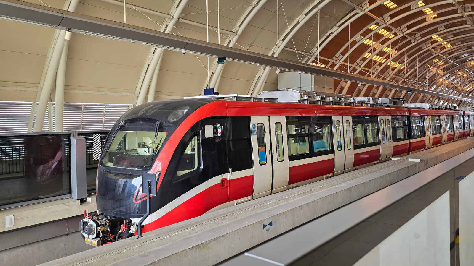 Metro interior with composite panels